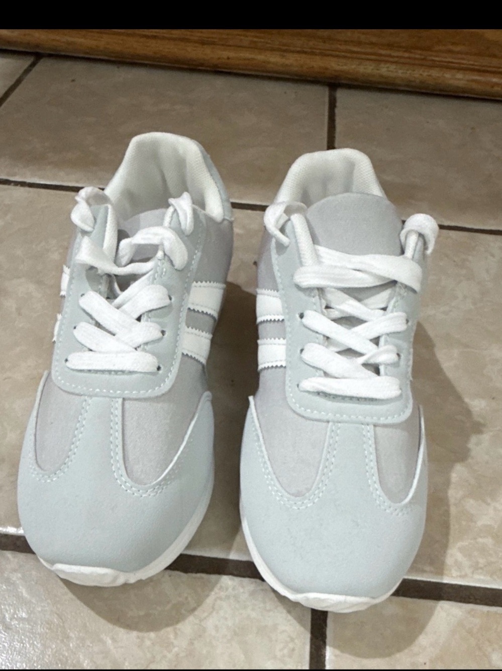 Kids Light Gray Athletic Sneakers with White Stripes